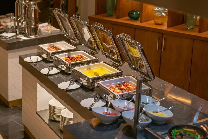 Crystal Inn Hotel - Alamein (Adults Only) El Alamein Exteriér fotografie A chafing dish buffet