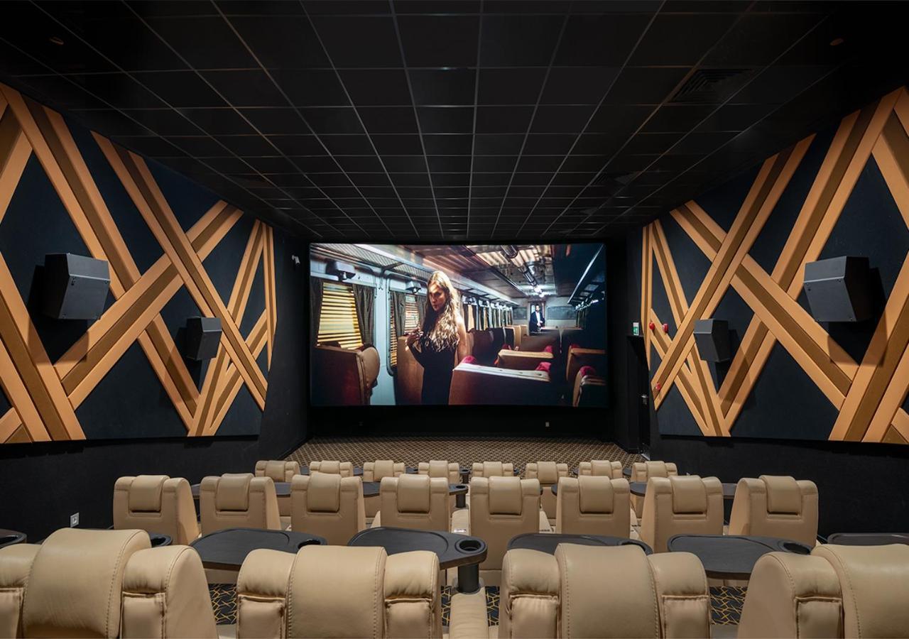 Crystal Inn Hotel - Alamein (Adults Only) El Alamein Exteriér fotografie The interior of a typical movie theater